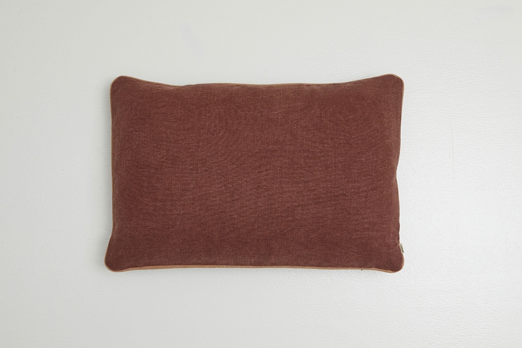 Duke Pipe Rectangle Cushion Mahogany