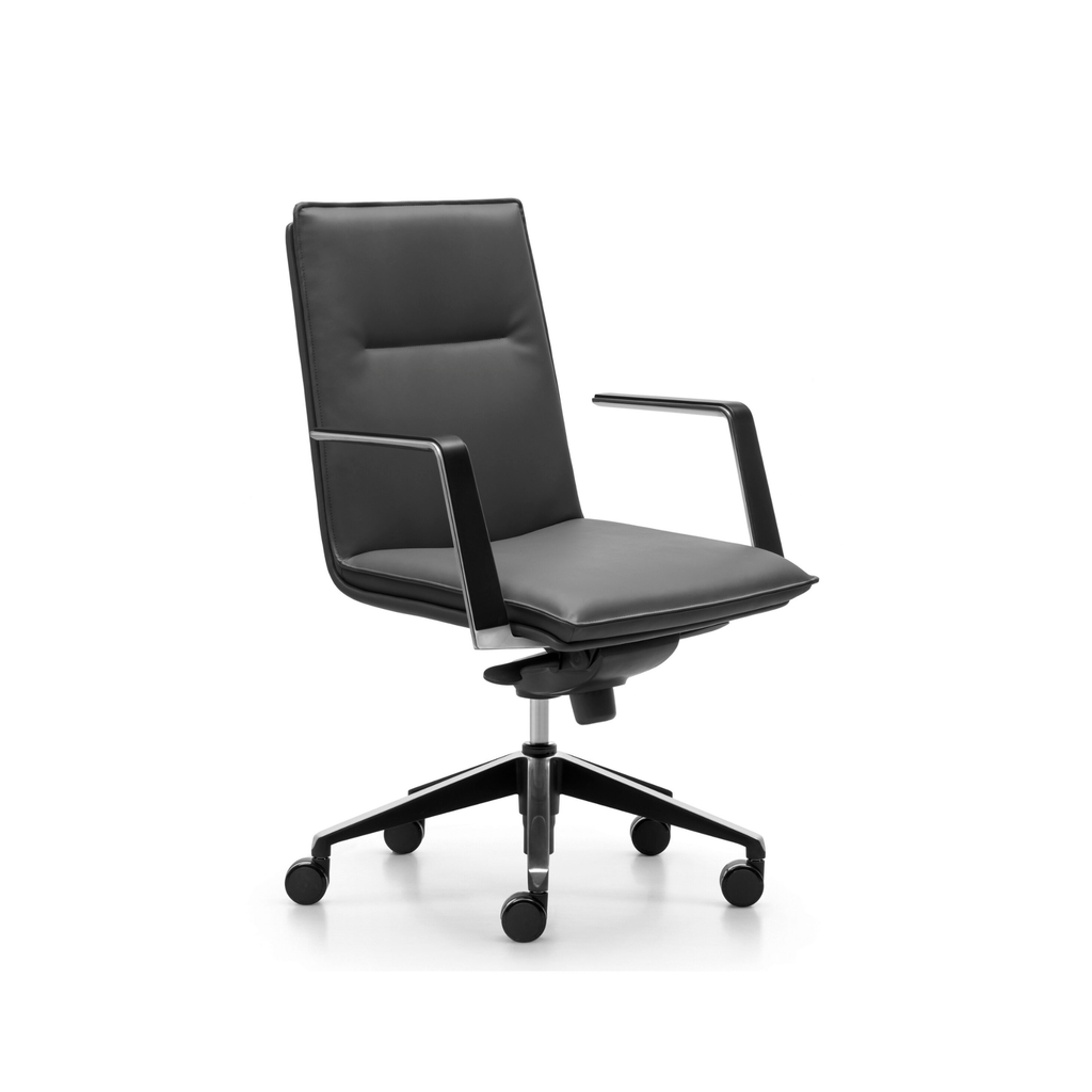 Manta Med Back Executive Chairs