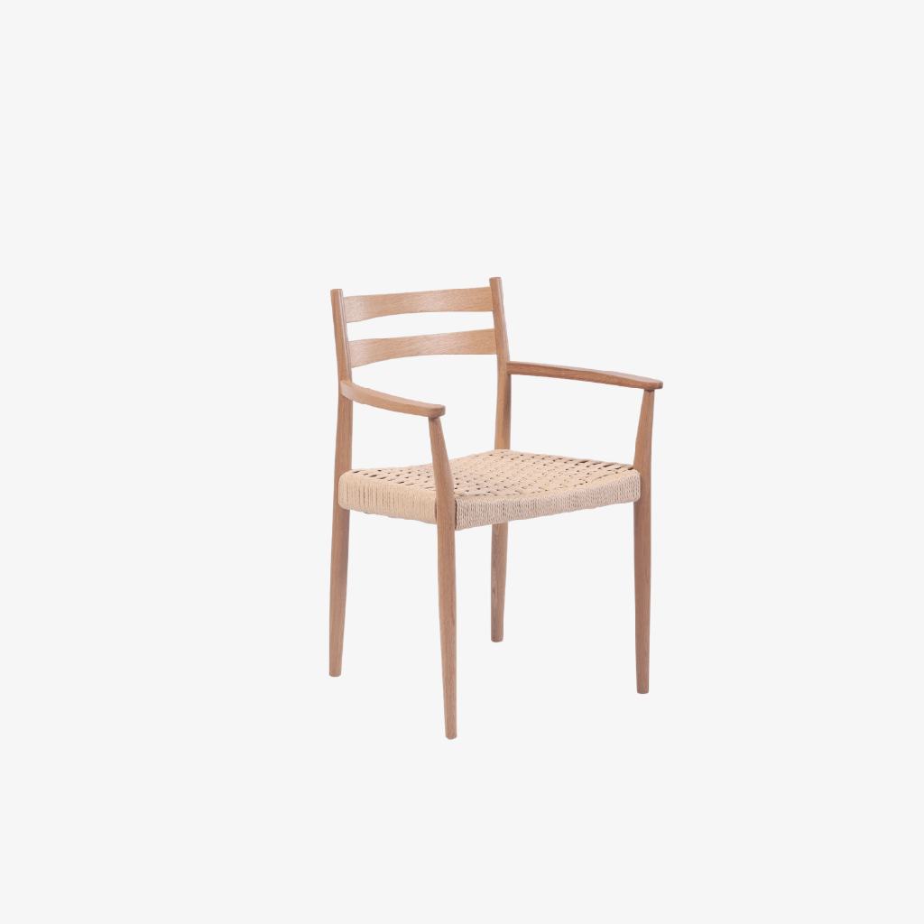 Pub & Club Chair N